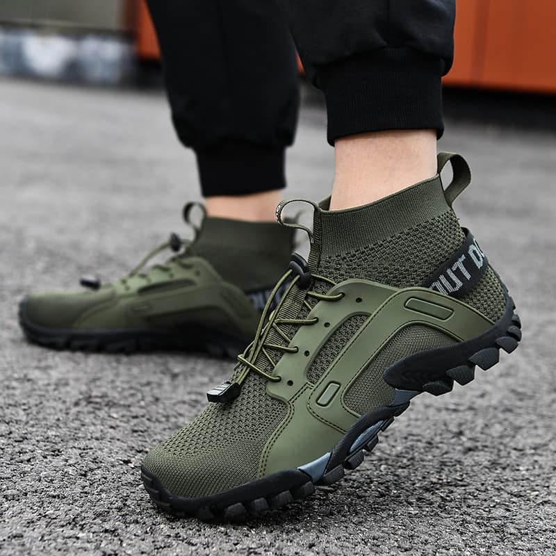 ZAPATILLA OUDOOR CON CAÑA VERDE